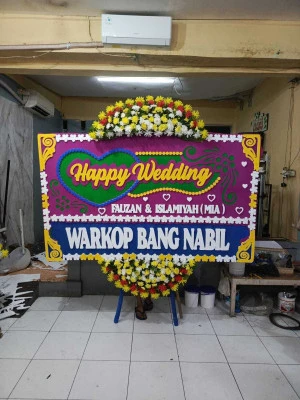 Papan Bunga di Tanjungan Wedi